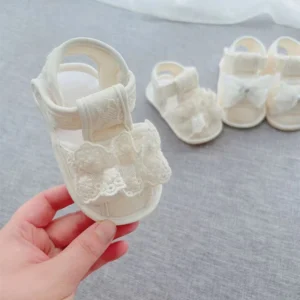Summer girl baby sandals 0-1 year old baby walking shoes sweet princess shoes breathable toe wrap non slip soft sole